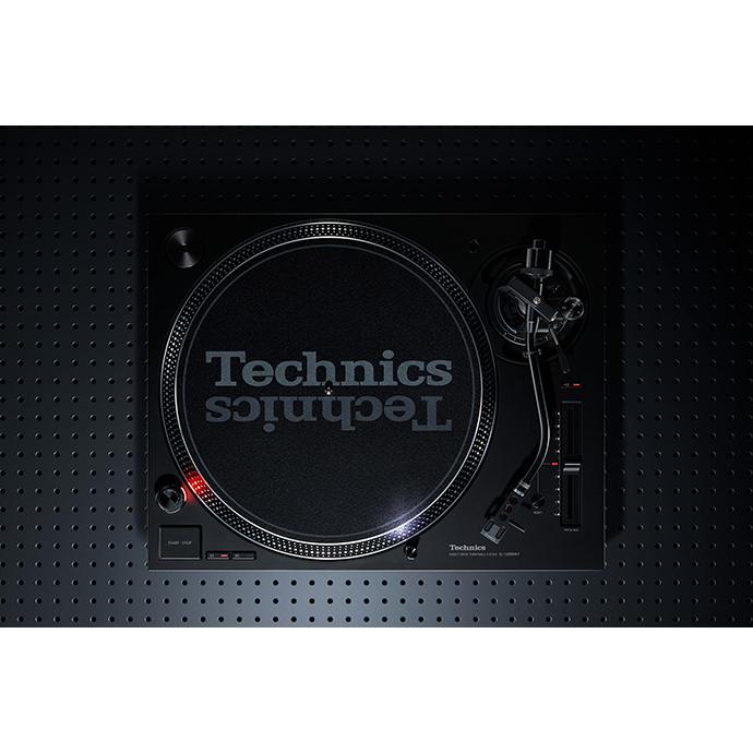 Turntable. Technics SL1200MK7 IMAGE 3